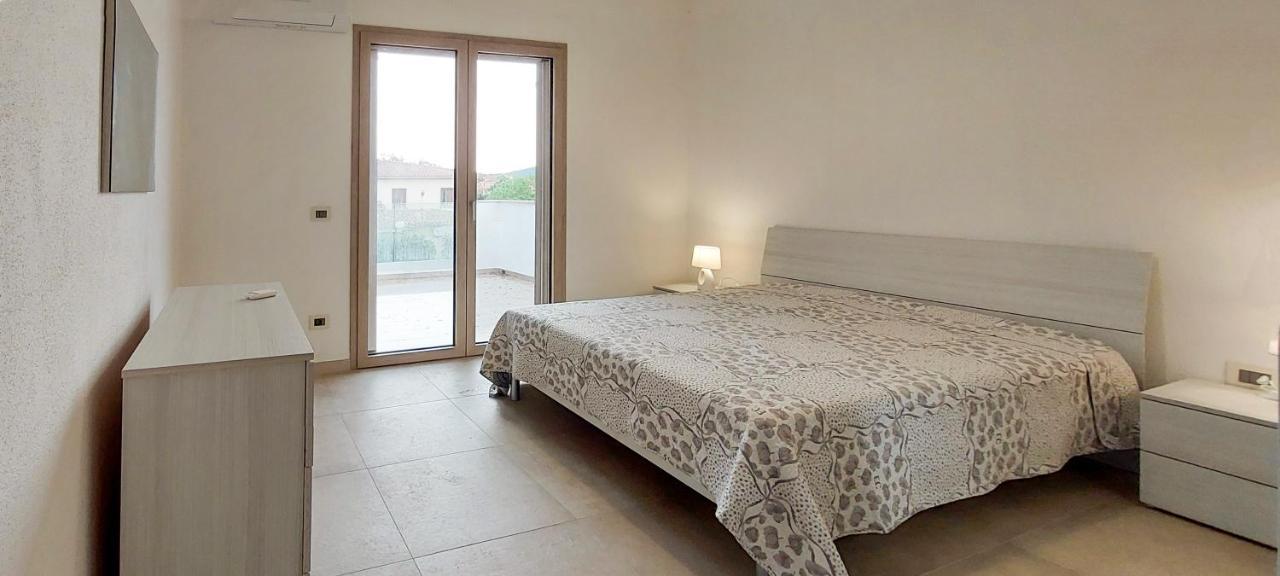 Appartamento Brigida Bilocale 2 Posti Vicino Al Centro San Teodoro  Εξωτερικό φωτογραφία